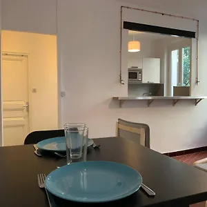 Palais Longchamps, T2 Côté Cour Appartement
